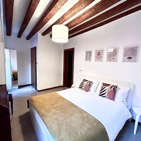 Central Flat Romantic Domus Remedio Venecia Exterior foto