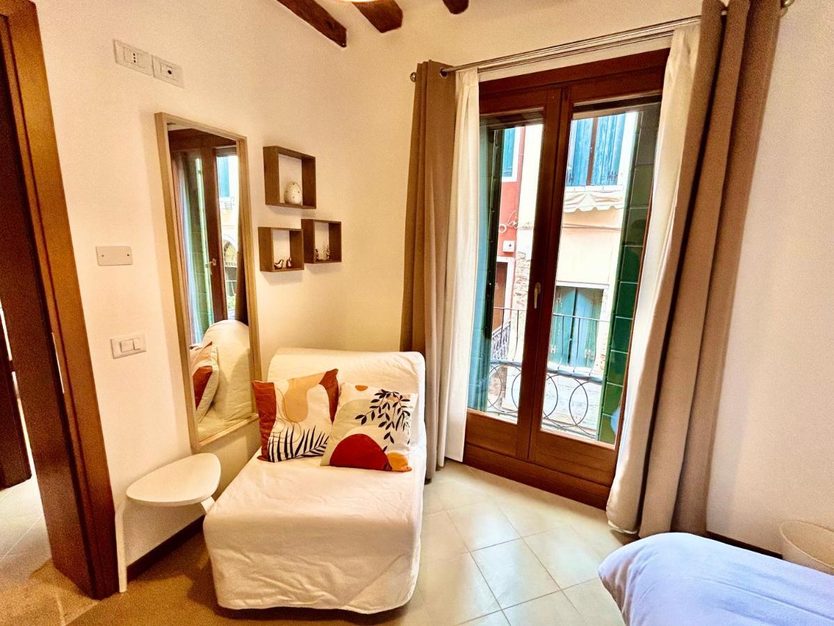 Central Flat Romantic Domus Remedio Venecia Exterior foto